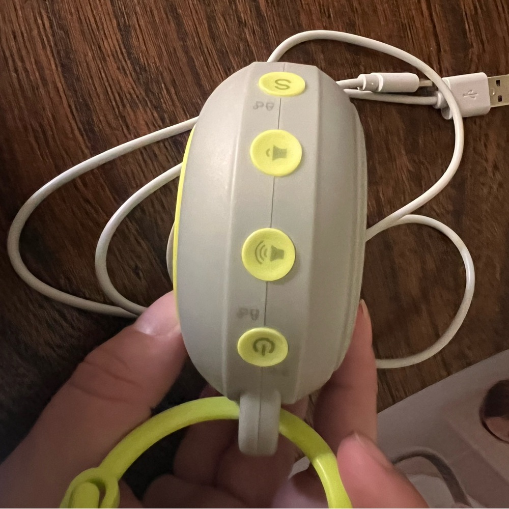 Portable Speaker Sound Machine - Picture 4 of 5